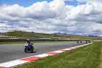 cadwell-no-limits-trackday;cadwell-park;cadwell-park-photographs;cadwell-trackday-photographs;enduro-digital-images;event-digital-images;eventdigitalimages;navarra;no-limits-trackdays;peter-wileman-photography;racing-digital-images;trackday-digital-images;trackday-photos